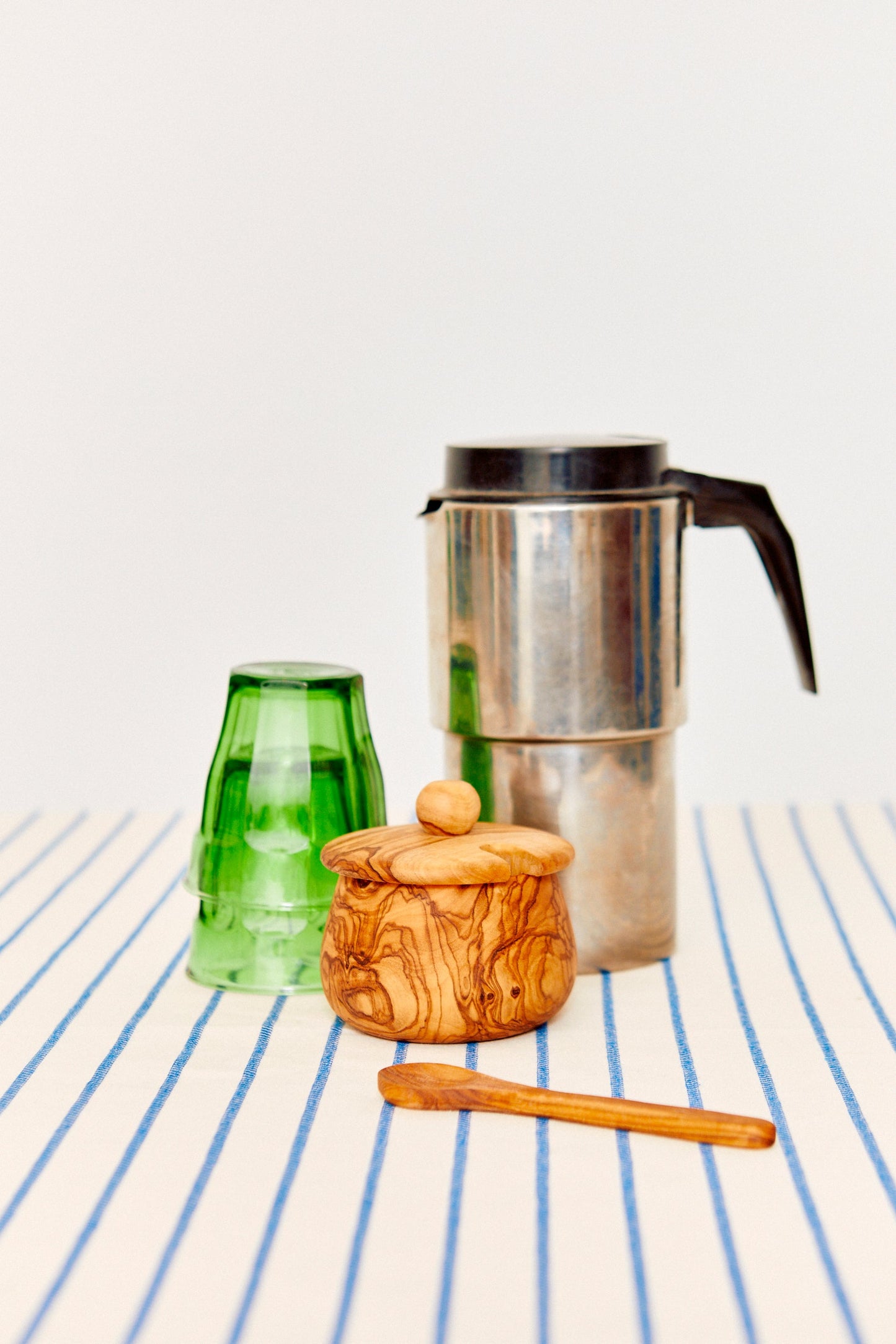 Zuckerdose mit Deckel und Olivenholzlöffel