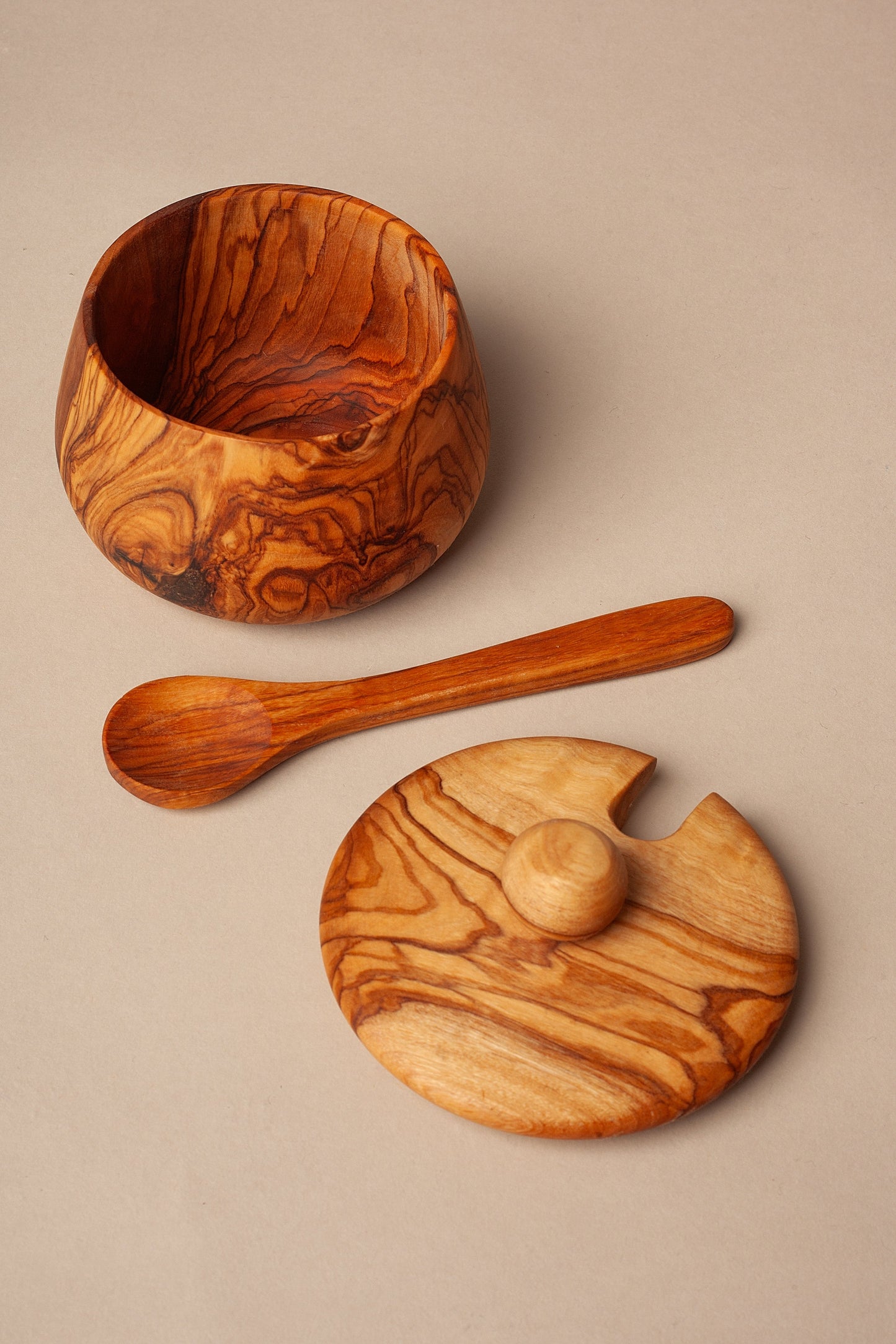 Zuckerdose mit Deckel und Olivenholzlöffel