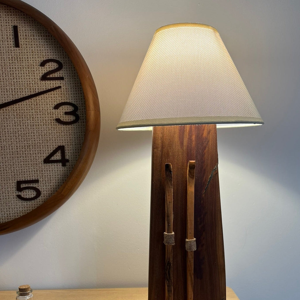 Lámpara de madera - ALMENDRO