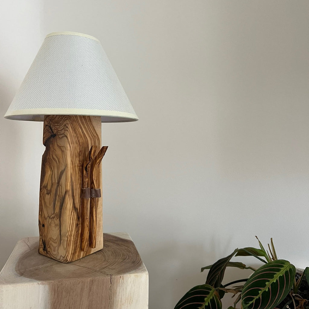 Holzlampe - OLIVEN