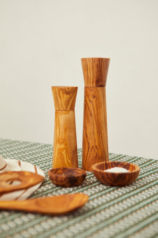 Molinillos de madera de olivo